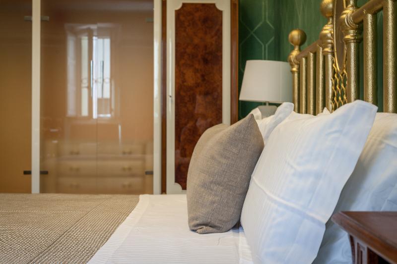 מיטת קינג בסוויטה, Coclee Suite Palace