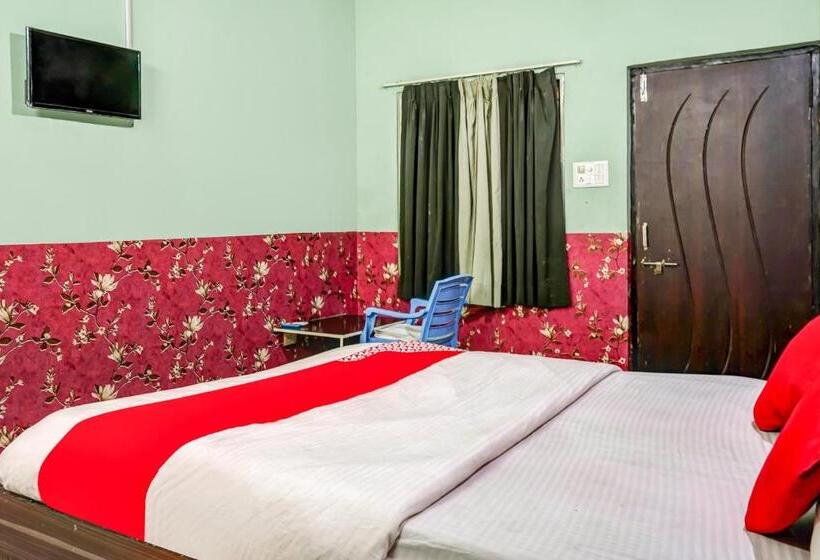 اتاق کلاسیک سه تخته, Welcome Sri Vip Road Raipur