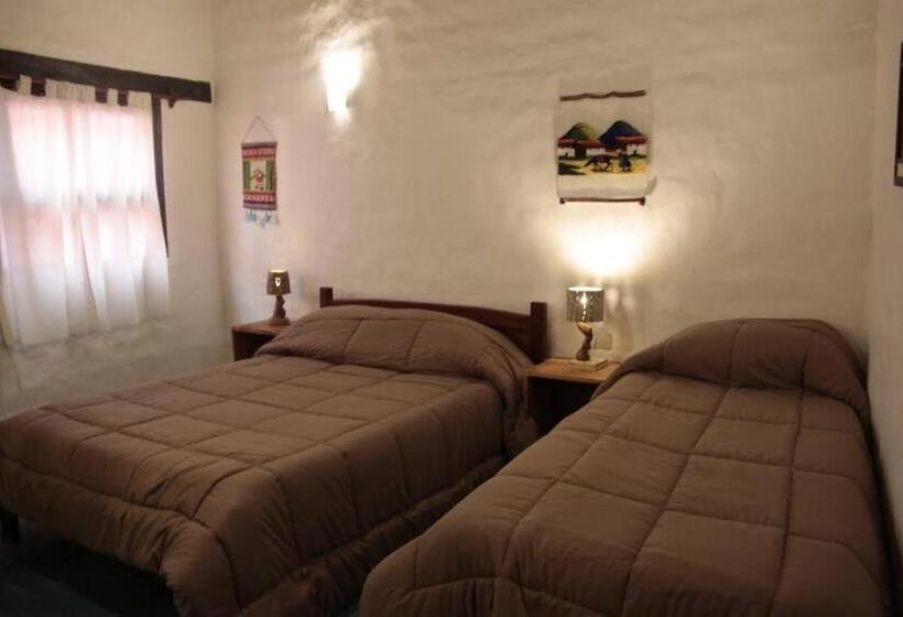 اتاق خانوادگی, Hosteria La Estacion
