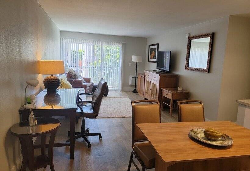 Апартаменты 1 Спальня, Stayspro   Hollywood Homes Minutes To Everything Spacious And Free Parking