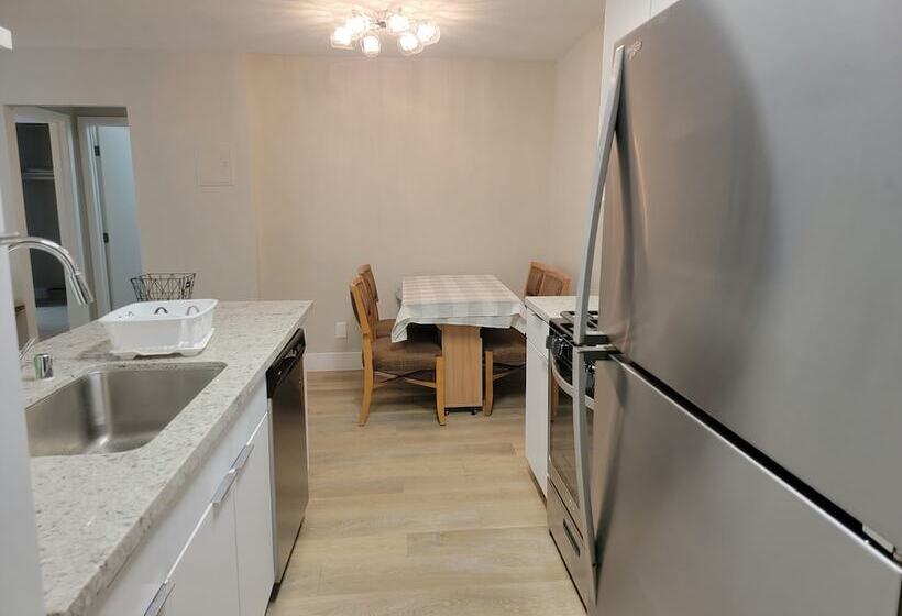 Апартаменты 2 Спальни, Stayspro   Hollywood Homes Minutes To Everything Spacious And Free Parking