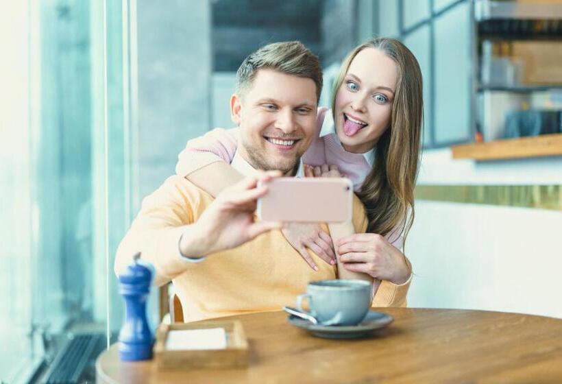 Апартаменты 3 Спальни, Stayspro   Hollywood Homes Minutes To Everything Spacious And Free Parking