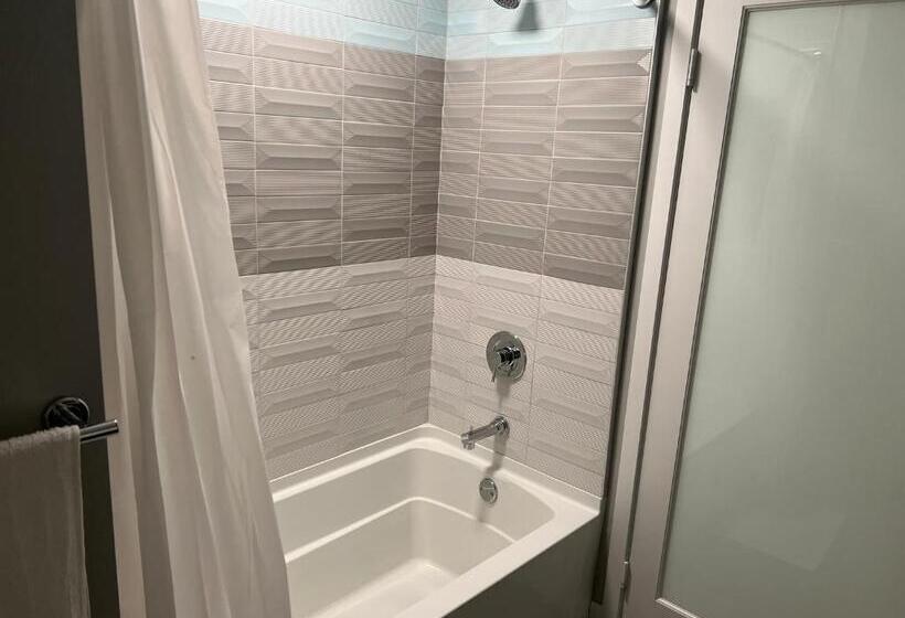 Студия Стандарт, Stayspro   Hollywood Homes Minutes To Everything Spacious And Free Parking