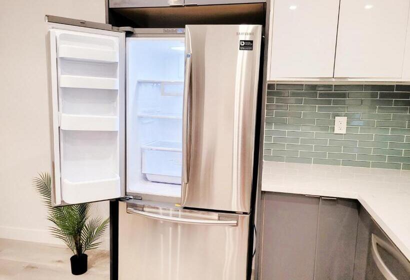 Апартаменты 3 Спальни, Stayspro   Hollywood Homes Minutes To Everything Spacious And Free Parking