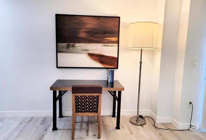 Апартаменты 3 Спальни, Stayspro   Hollywood Homes Minutes To Everything Spacious And Free Parking
