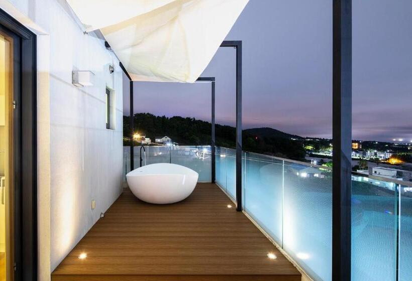Семейный Номер, Velum Resort