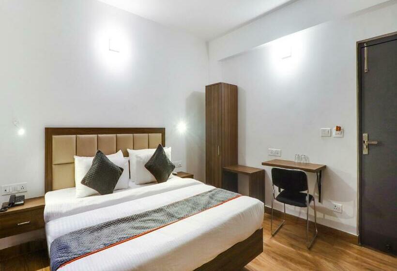 اتاق استاندارد, Oyo 79957 Oyo Townhouse  Clark Inn