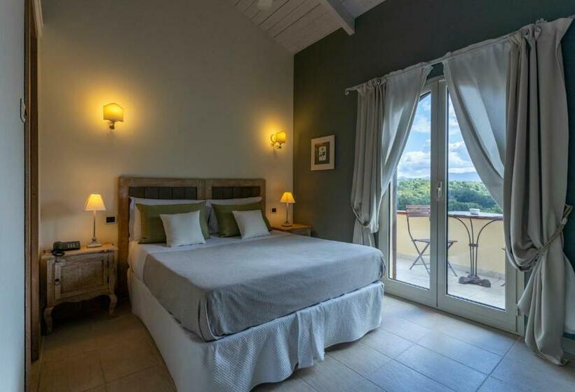 Номер Deluxe с Балконом, Relais Colle Buono