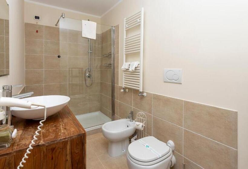 Полулюкс Вид на Сад, Relais Colle Buono