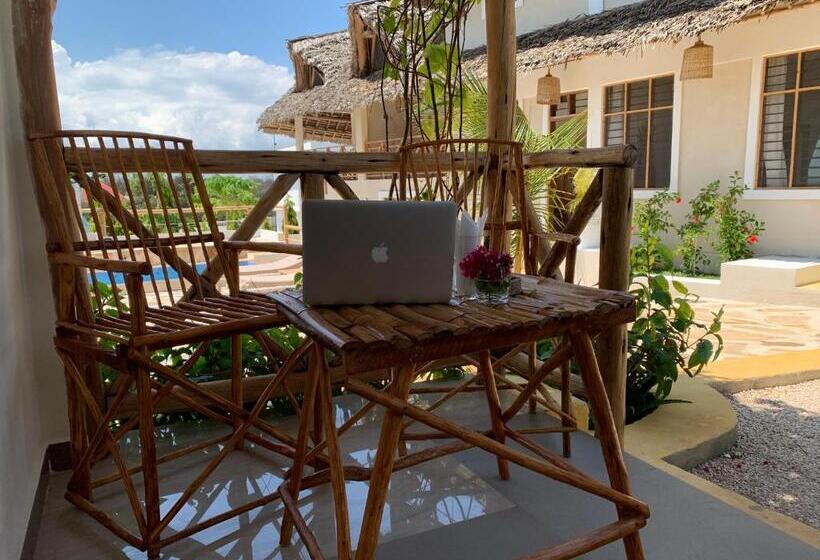 Бунгало Deluxe, Zanzibar Tropical Sunset Boutique Hotel   Adults Only