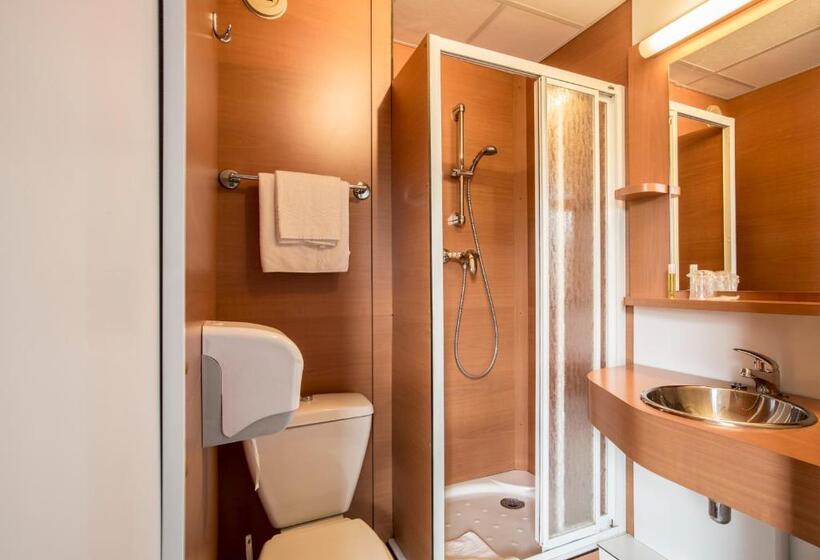 Номер Стандарт, Brit Hotel Rennes Le Castel