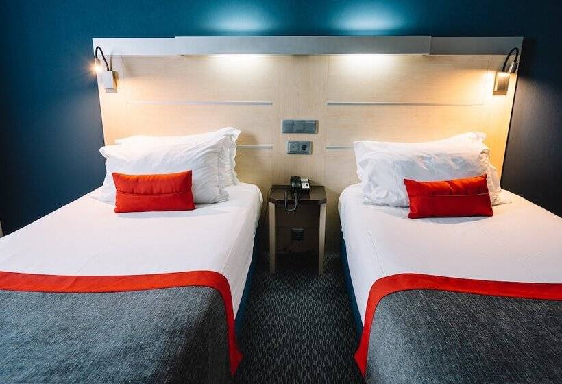 Номер Стандарт, Holiday Inn Express Porto Exponor, An Ihg