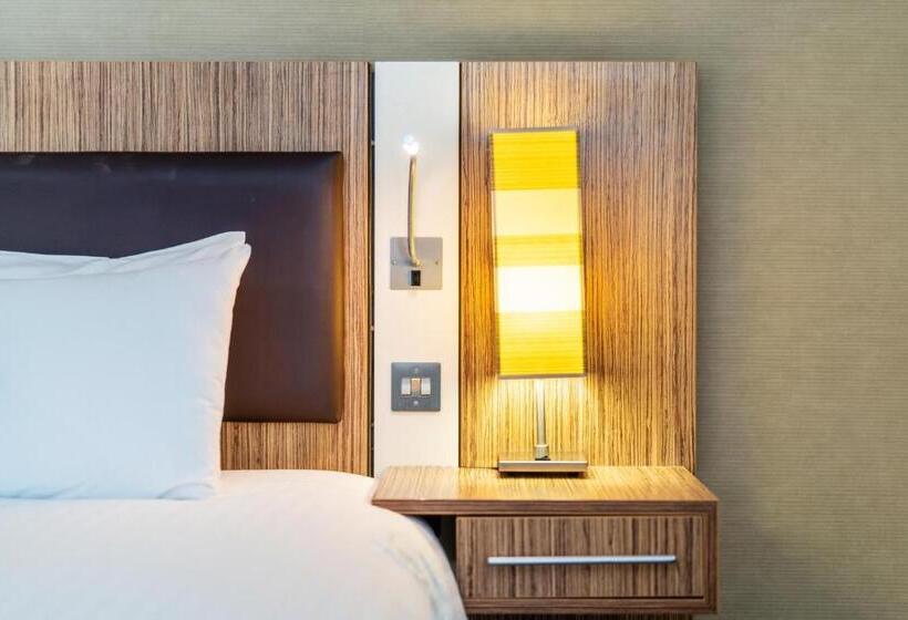 Номер Стандарт Адаптированный для Инвалидов, Holiday Inn Stevenage, An Ihg