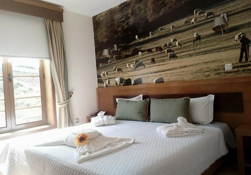 Quarto Estandar, Rural Sra De Pereiras