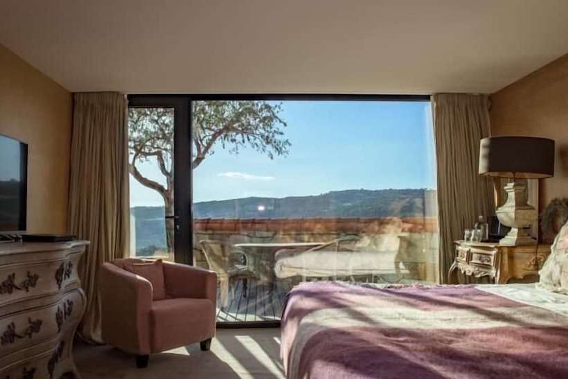 Номер Superior, Casas Do Coro