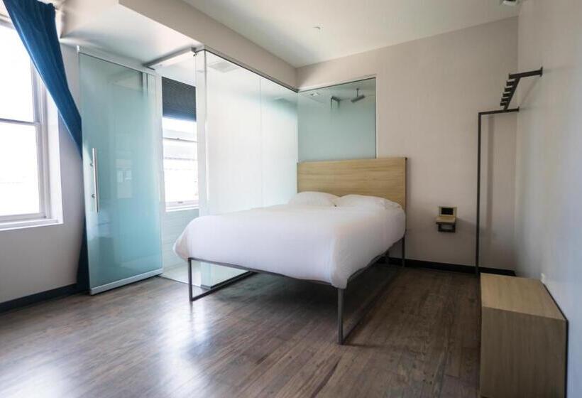 اتاق لوکس, Sova Microroom & Social