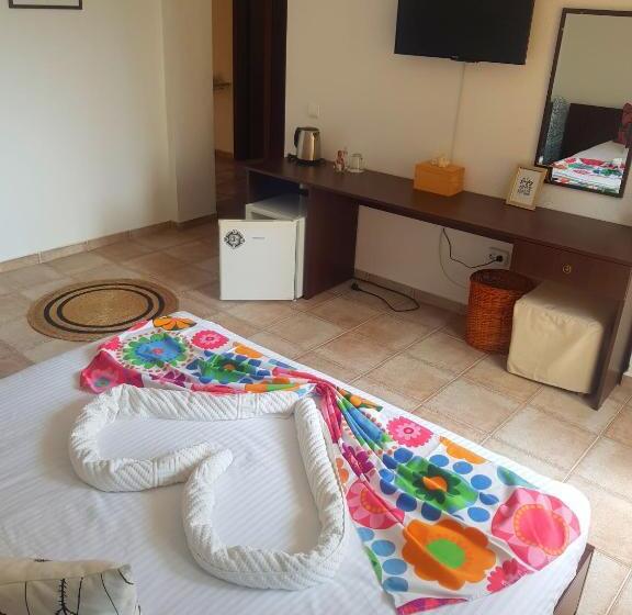 اتاق خانوادگی, Vila Eclipse Mamaia Nord