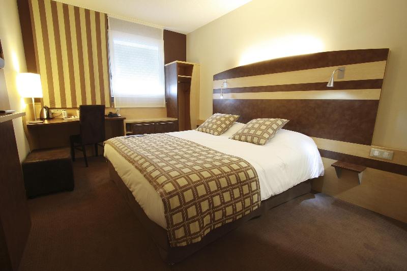 Quarto Estandar, Campanile Montpellier Ouest Croix D Argent
