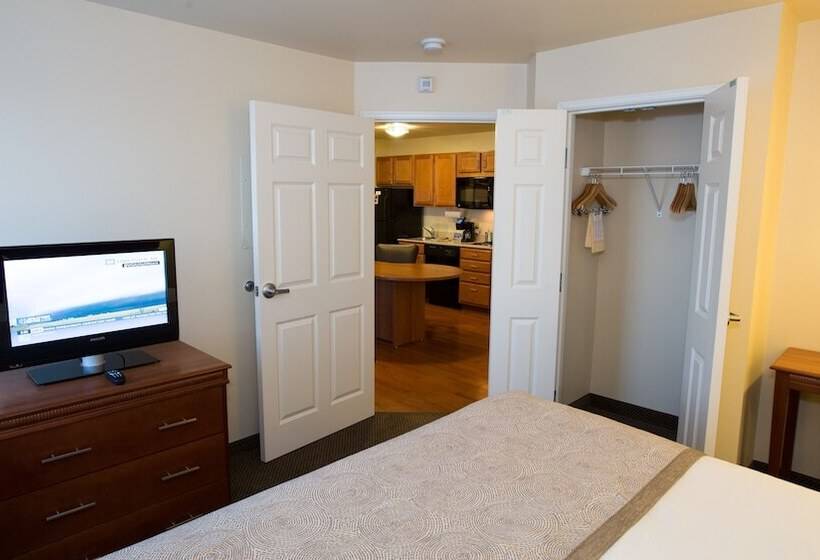 Люкс, Candlewood Suites Joplin, An Ihg