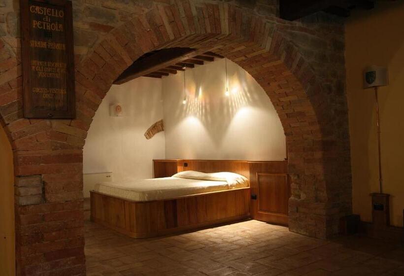 자쿠지 스위트, Castello Di Petroia Dimora D Epoca