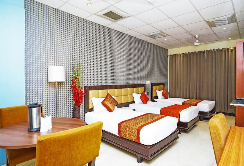Quarto Deluxe, Pooja Palace