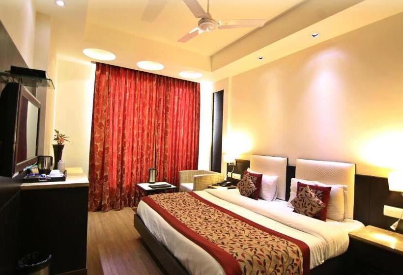 デラックスルーム, The Prime Balaji Deluxe At New Delhi Railway Station   Free Airport Pickup