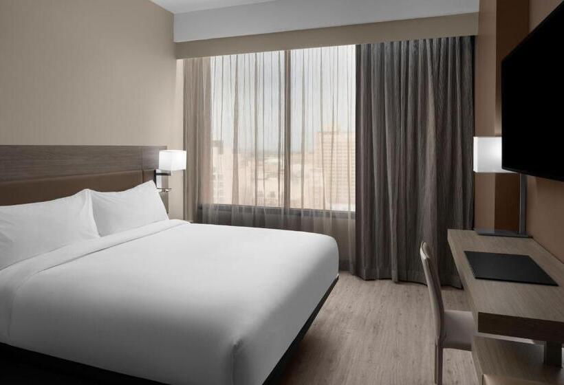 适合残疾人士使用的带超级大床的标准间, Ac Hotel By Marriott San Antonio Riverwalk