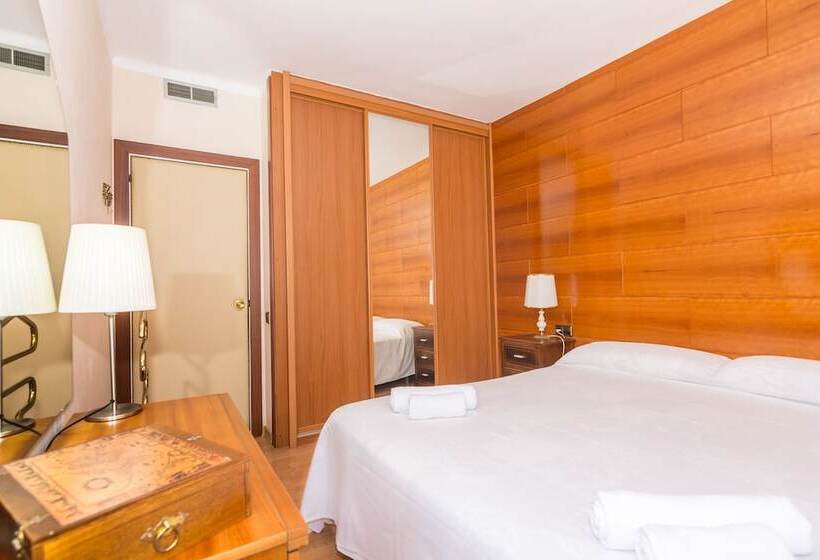 Апартаменты 3 Спальни, Homeholidaysrentals Apartamento Amaral   Costa Barcelona
