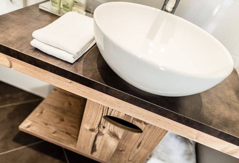 Quarto Superior, Arthotel Anterleghes   Gardenahotels