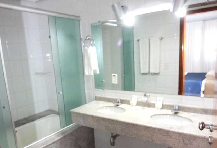 سوئیت سینیور, Carlton Plaza São José Dos Campos