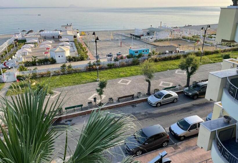 آپارتمان 1 خوابه با چشم‌انداز دریا, La Baia Di Ulisse