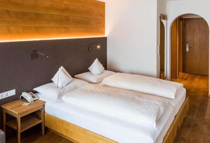 Quarto Estandar, Walserberg