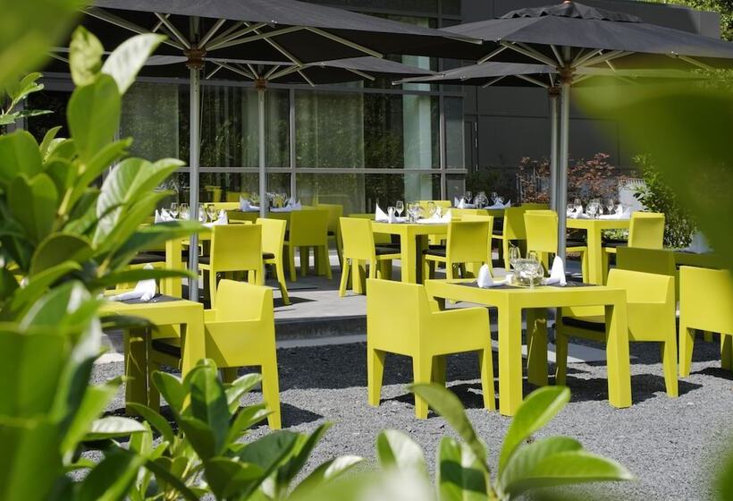 Полулюкс, Atlantic Congress Hotel Essen