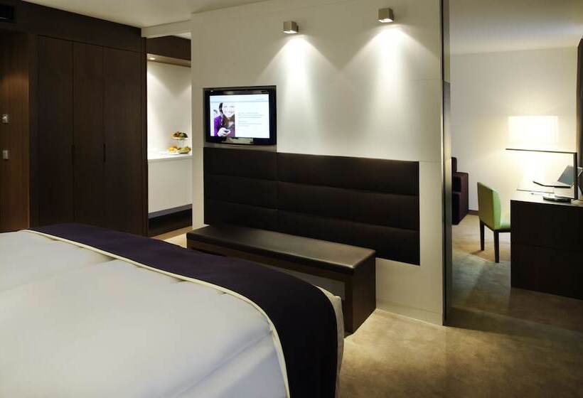 Полулюкс, Atlantic Congress Hotel Essen