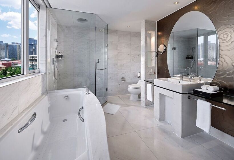 디럭스 스위트, Gehua New Century Hotel Beijing