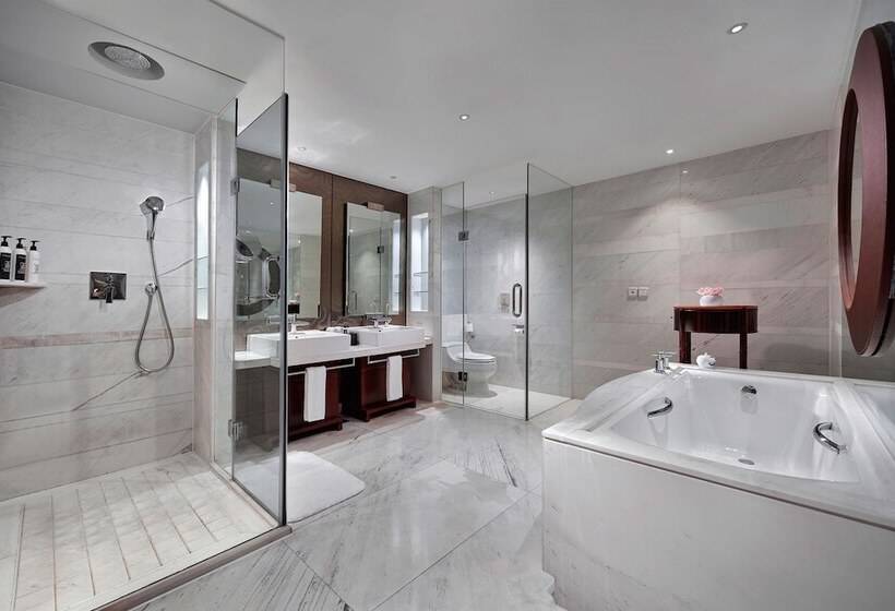 디럭스 룸, Gehua New Century Hotel Beijing