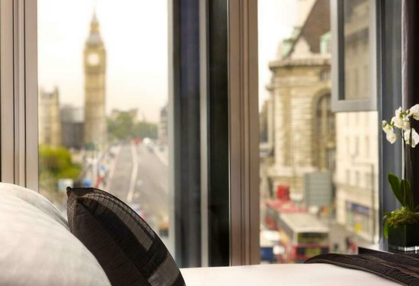 Студио Стандарт с Видом, Park Plaza London Westminster Bridge