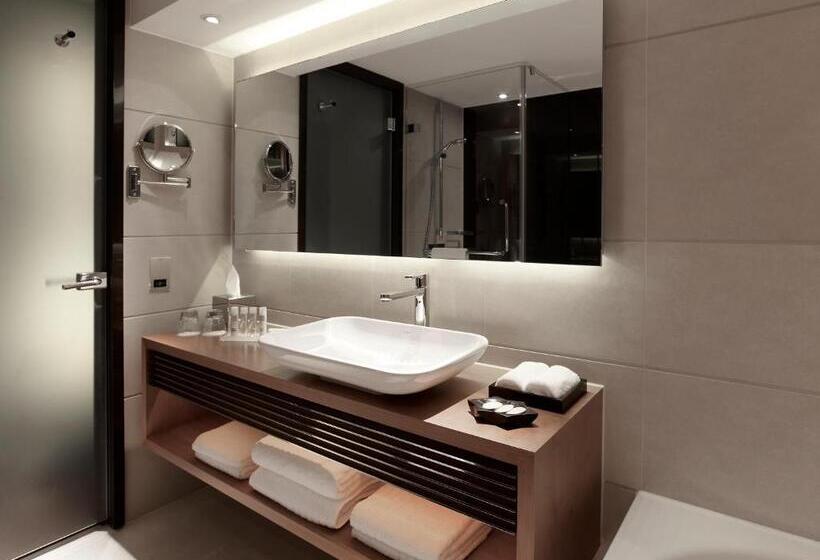 Номер Superior, Park Plaza London Westminster Bridge