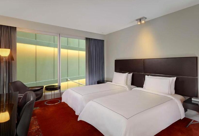 Люкс 2 Спальни, Park Plaza London Westminster Bridge