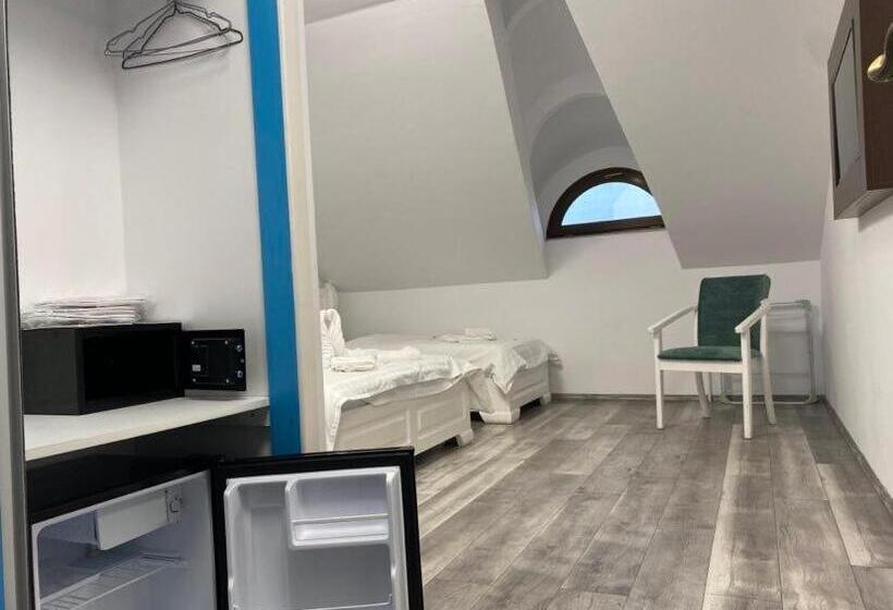 Трехместный Номер Deluxe, Pensiunea Belvedere Murighiol