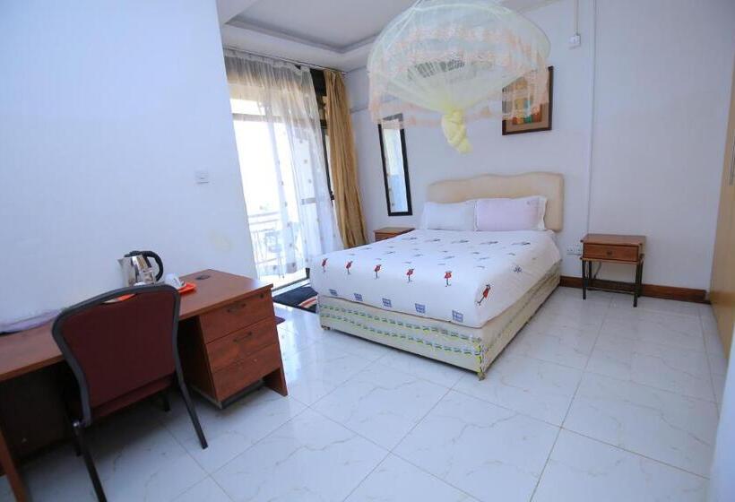 带阳台的豪华间, Frontiers Hotel & Conference Entebbe