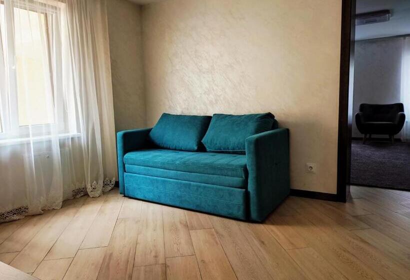 Quarto Triplo Deluxe, готель ресторан олеся