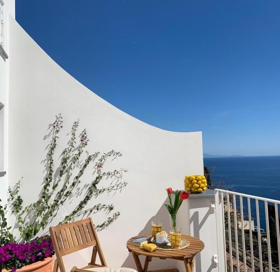 سوئیت با تخت بزرگ, Villa Fortuna