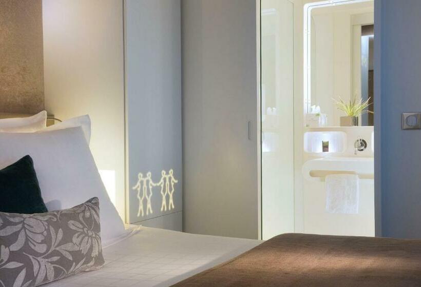 Habitación Estándar, Gabriel Paris
