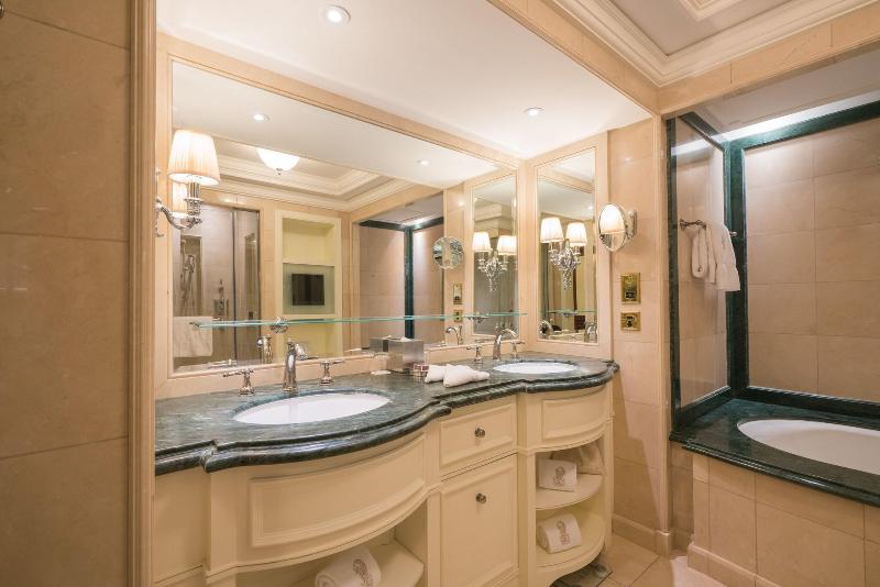Номер Deluxe Кровать Кинг, The Ritzcarlton, Beijing