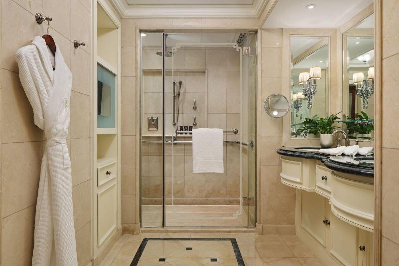 스탠다드 룸 킹사이즈 침대, The Ritzcarlton, Beijing