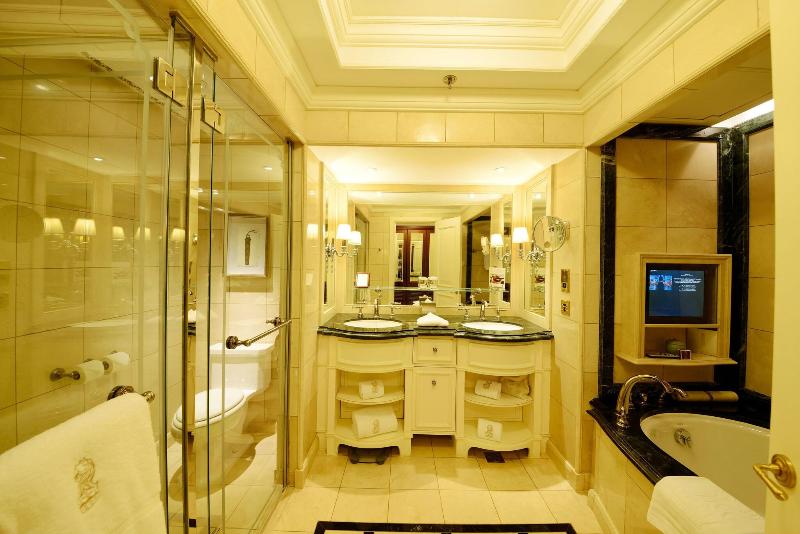 스탠다드 룸 킹사이즈 침대, The Ritzcarlton, Beijing