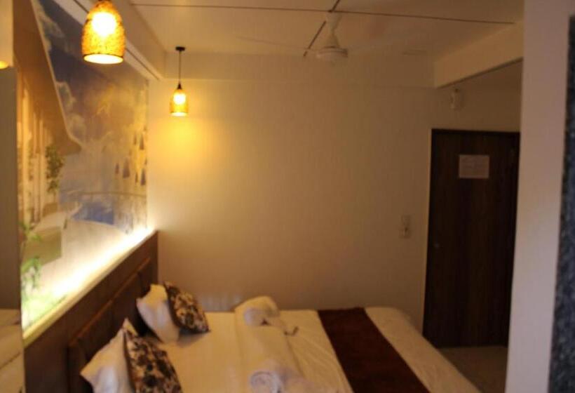 Номер Deluxe, The Grand Piano   Best Business Hotel In Patan