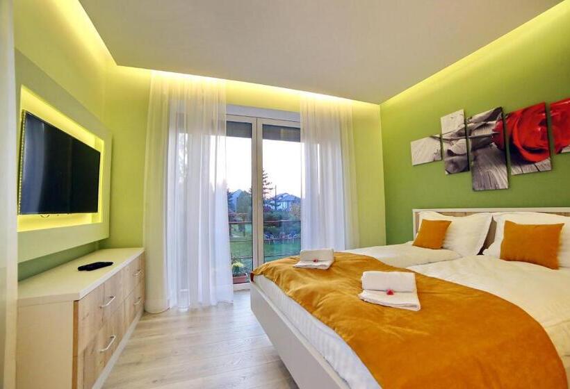 Standard room with outdoor bath, Villa Umberti