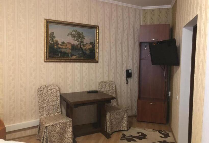 اتاق استاندارد, львівське передмістя